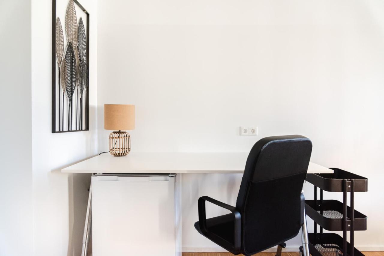 Hybrid Work-play Retreat - 2br, 1b Kreuzberg Appartement Berlijn